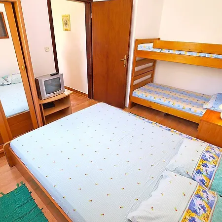 Apartment Yellow 114 Fazana